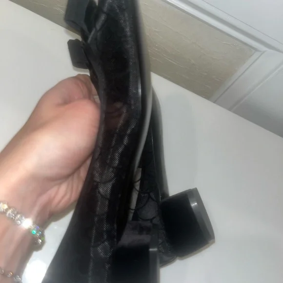Ferragamo vara mesh bow pump size 7 1/2 nwt - Picture 11 of 16